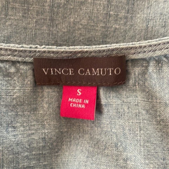 Vince Camuto Chambray Blouse with Ruffled Sleeves - Picture 4 of 5